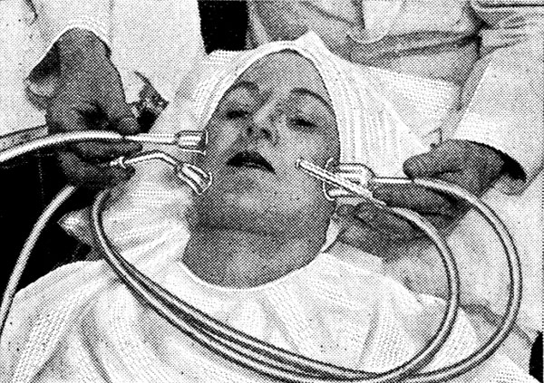 This Is What Beauty Treatments Looked Like In The 1900's
