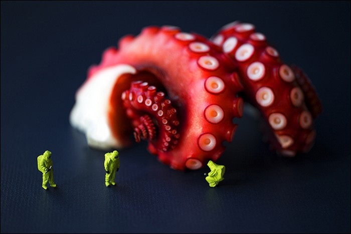 Tiny People In A World Of Humongous Foods! 