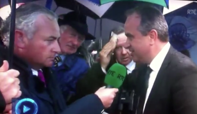 A Rich Guy At The Galway Races Wiped His Face With $50 