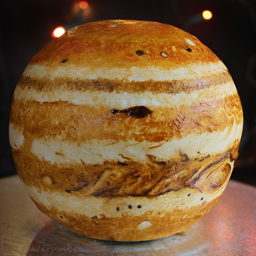 Jupiter Cake with Inner Layers and Detailed Atmosphere
