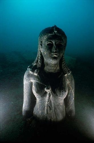 Lost Egyptian City Discovered Beneath The Sea After 1,200 Years 