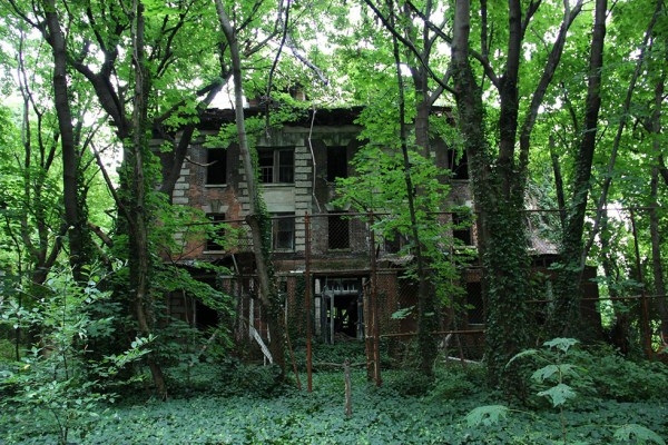 Did You Know About The Abandoned Island In The Centre Of NYC? 