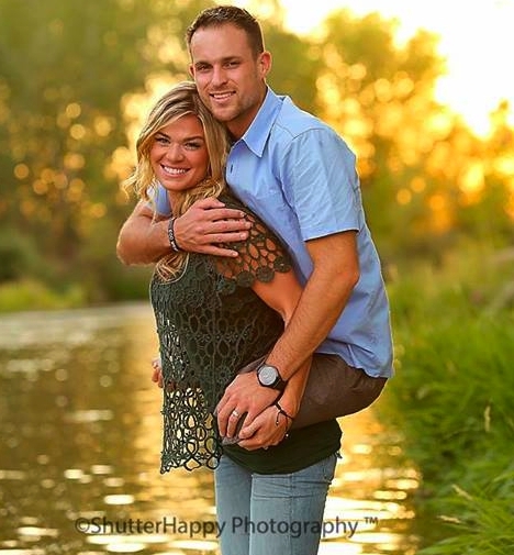 Wife Carries Legless Marine Husband In Photo