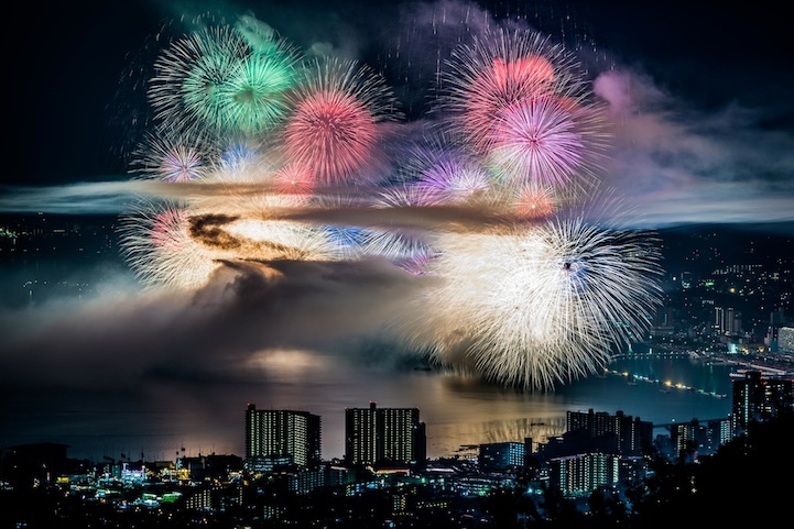 Spectacular Shots of Japan's Summertime Fireworks Festivals