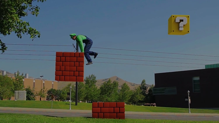 SUPER MARIO BROS. Real Life Parkour Awesomeness! 
