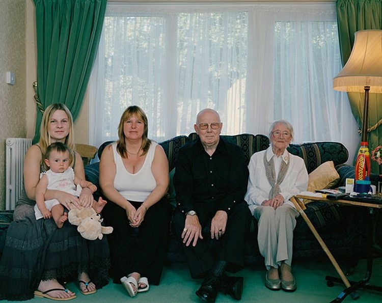 Beautiful Family Portraits with 4+ Living Generations