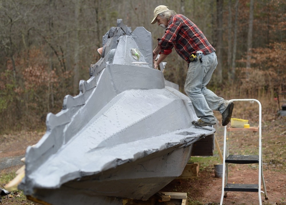 Man Builds Replica of the «Nautilus»