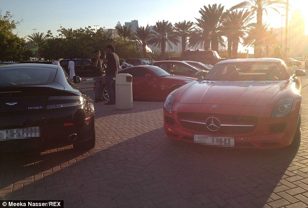 Autos near American Univercity of Dubai