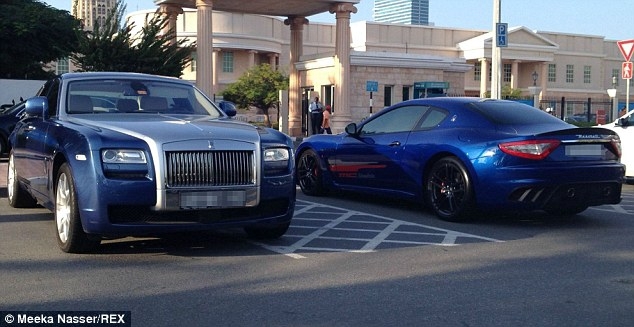 Autos near American Univercity of Dubai