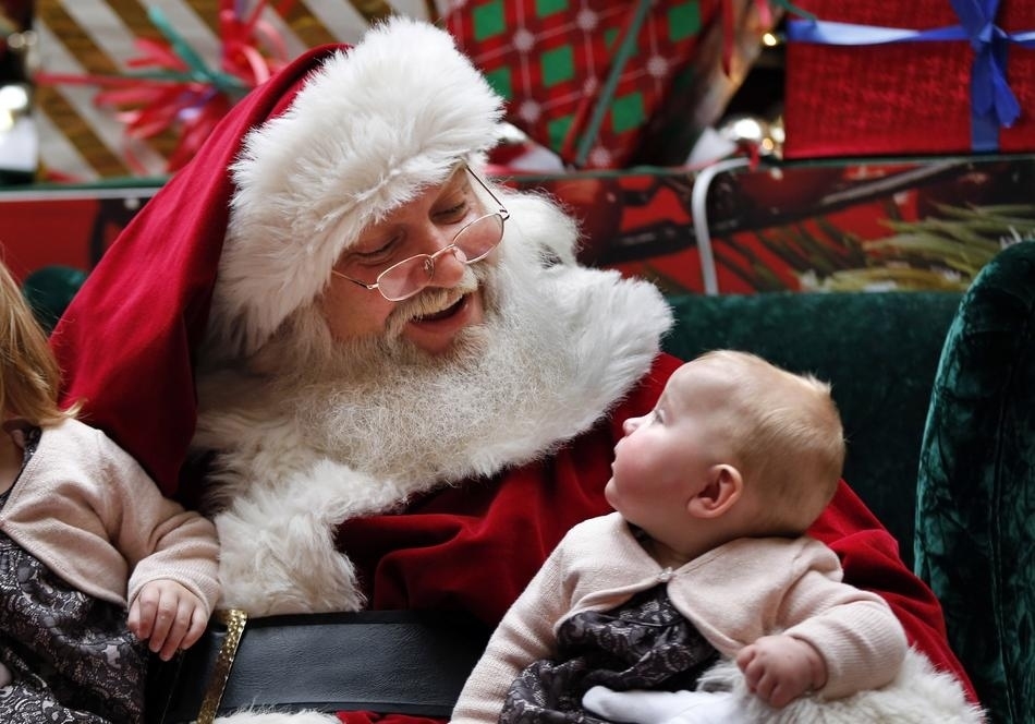 55 Incredible Images Of The World Celebrating Christmas