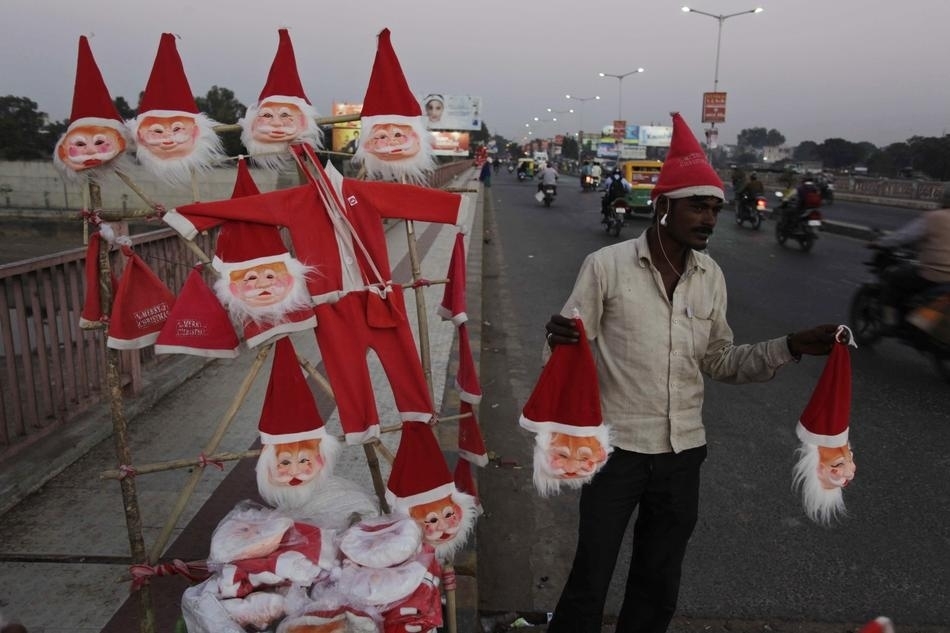 55 Incredible Images Of The World Celebrating Christmas