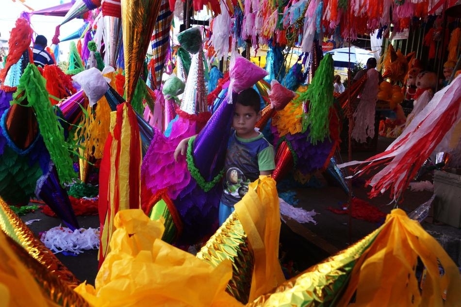 55 Incredible Images Of The World Celebrating Christmas