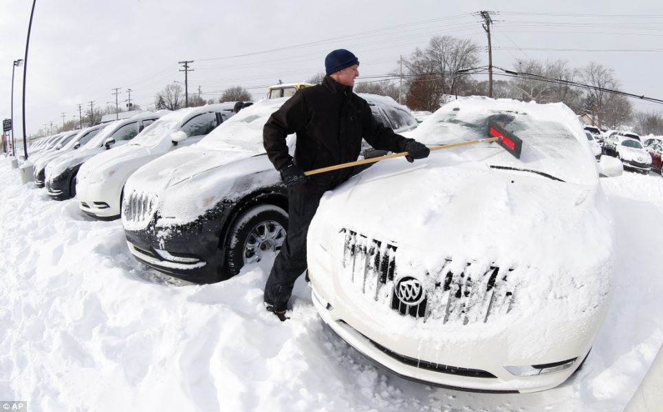 US faces record low temperatures