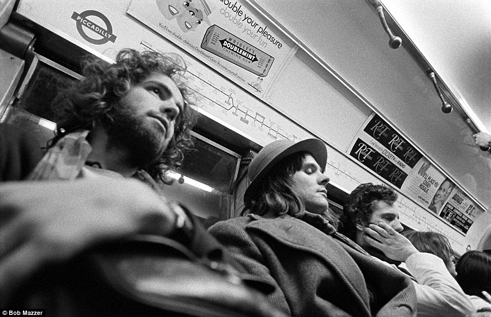 Photos of London subway in 1970-1980 