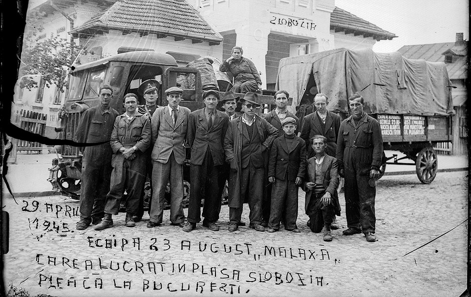 Archive photos of Romanian people 
