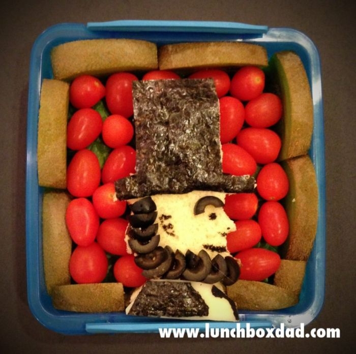 Dad Creates Great Lunches for His Kid