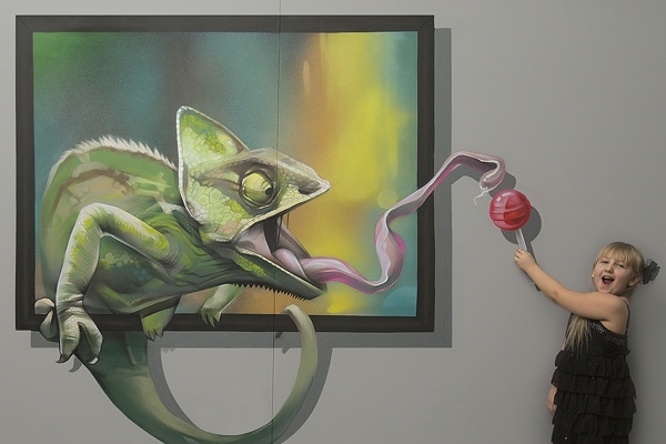 Interactive 3-D Paintings Invite You to be Part of the Artwork
