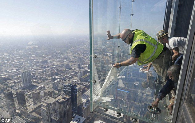 Willis Tower's 103rd floor glass viewing platform CRACKED