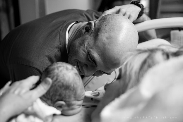 Touching Photos Of Fathers Seeing Their Babies For The First Time