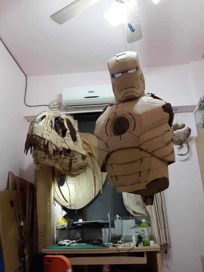 The Stuff This Guy Makes Out Of Cardboard Is Simply Incredible