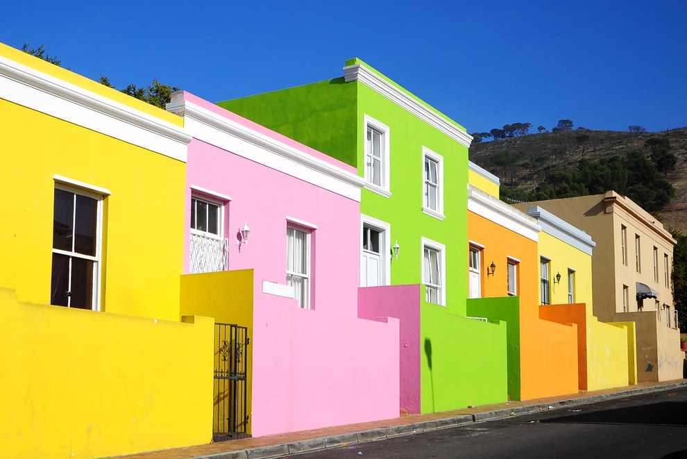 17 Impossibly Colorful Cities You’ll Want To Visit Immediately