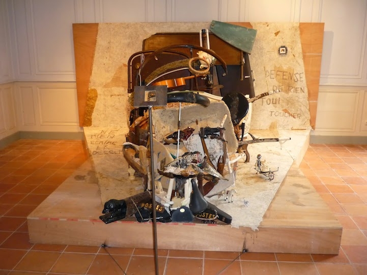 Bernard Pras Forms Incredible Anamorphic Portrait Out of Found Objects