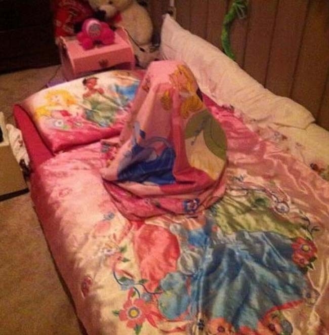 25 Kids Who Haven't Figured Out This Hide And Seek Thing