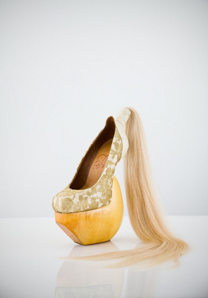 Amazing Shoes by Masaya Kushino