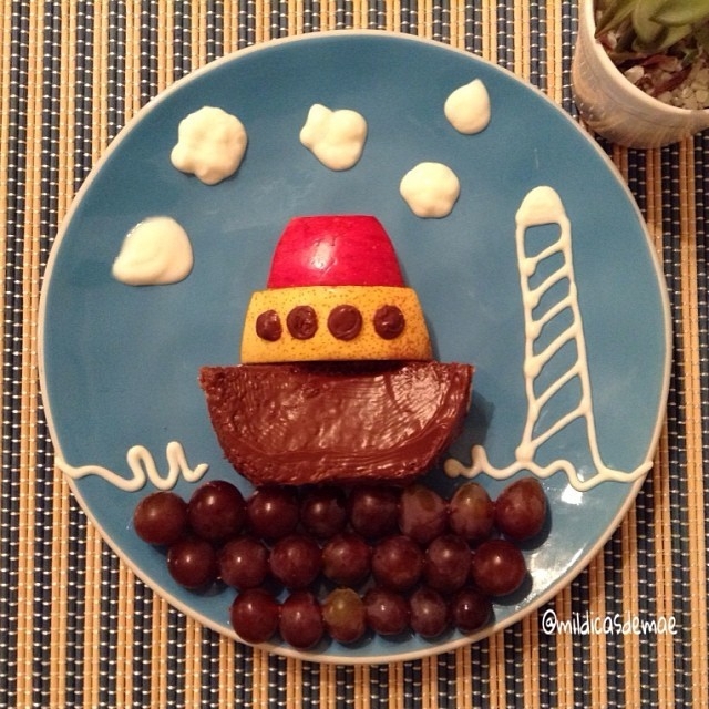 Mother's Food Illustrations Encourage Her Daughter To Eat Healthy