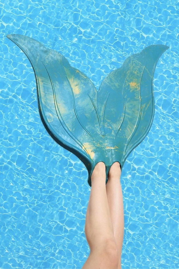 Wearable Fin-Shaped Flippers Let Your Dreams Come true