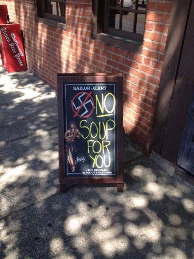 These 25 Restaurant Signs Are A Little Crazy, But Also Genius.