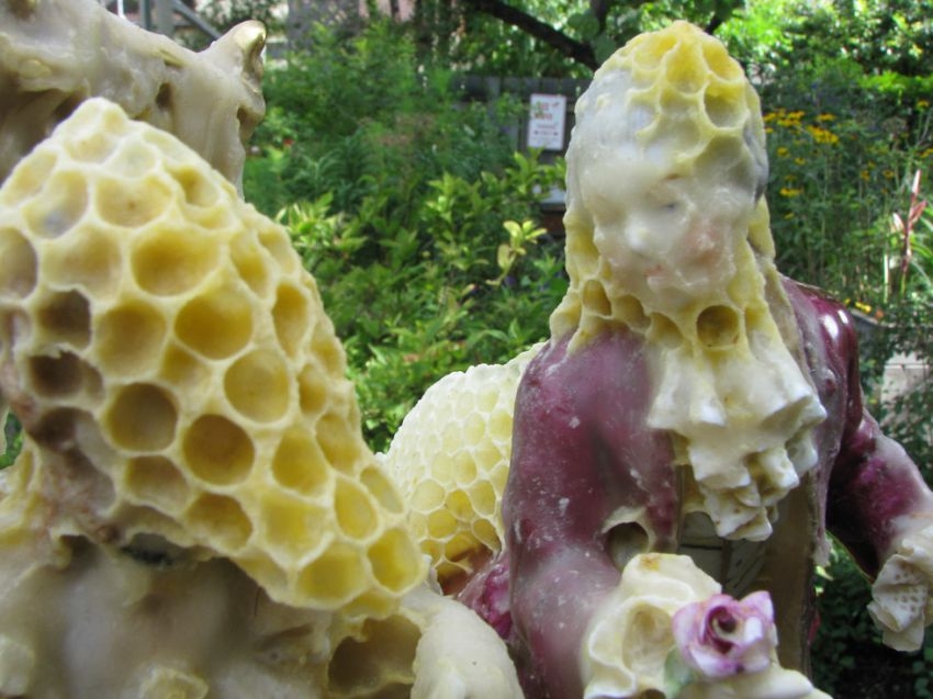 Bee Art That You Won’t Believe It’s Real