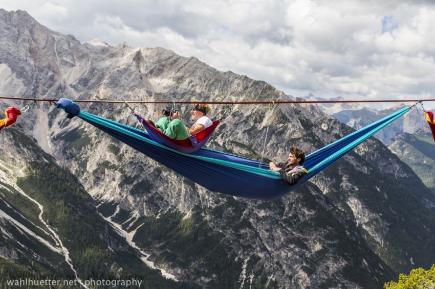 Adventure-Seekers Hang Out in Hammocks Strung Up at Dizzying Heights