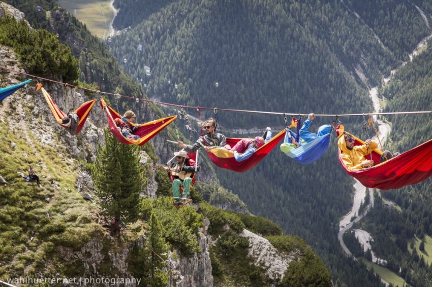 Adventure-Seekers Hang Out in Hammocks Strung Up at Dizzying Heights