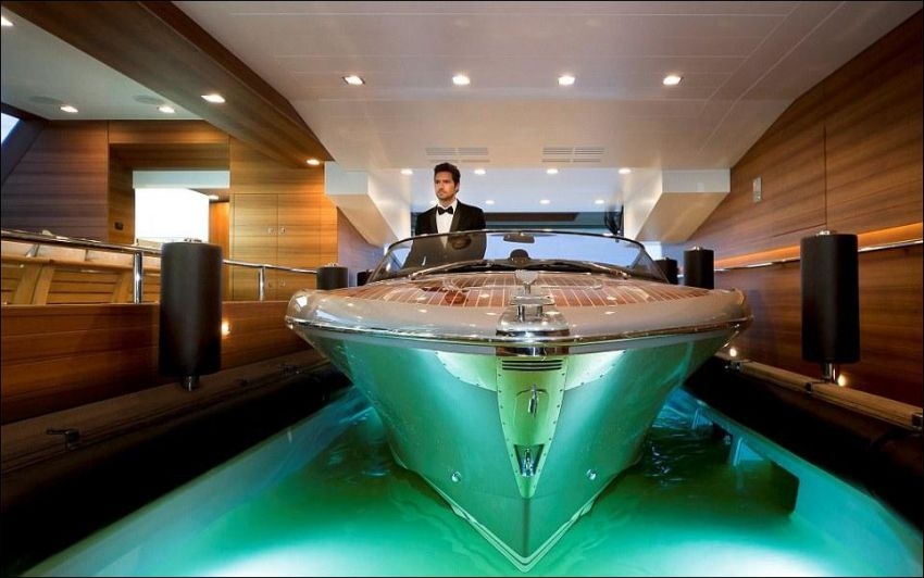 Luxury Yacht is the First to Feature a Floating Garage