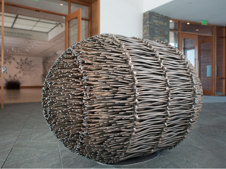 Artist Uses Only Nails to Create Sculptures