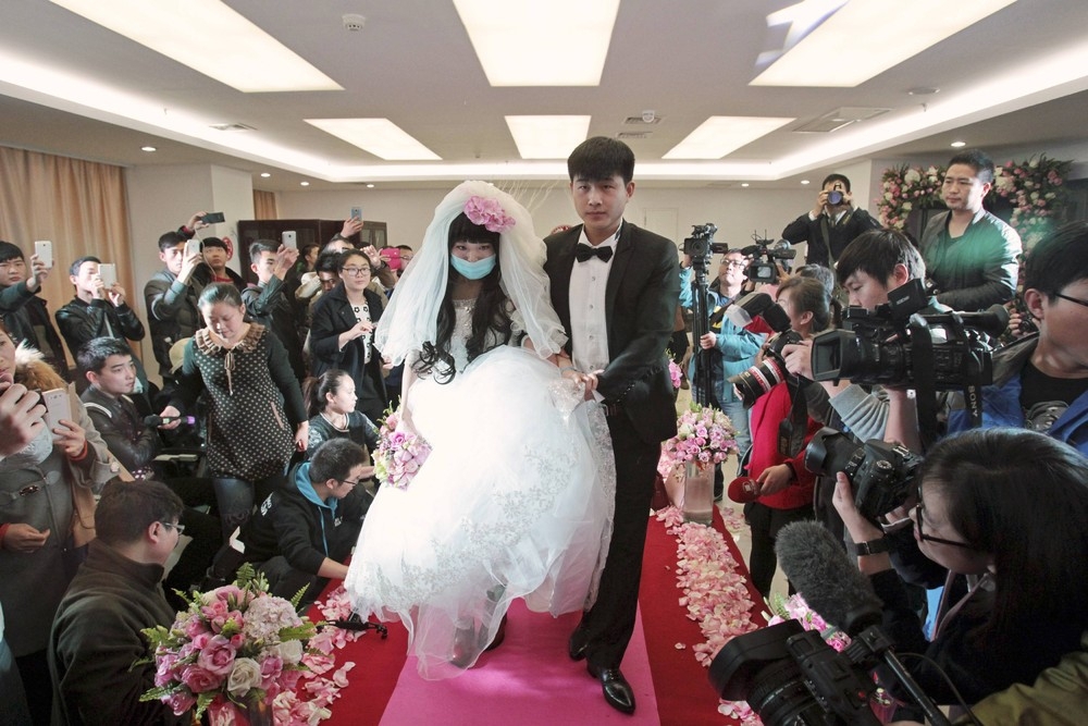 Cancer Patient Marries Long-Term Boyfriend at China Hospital