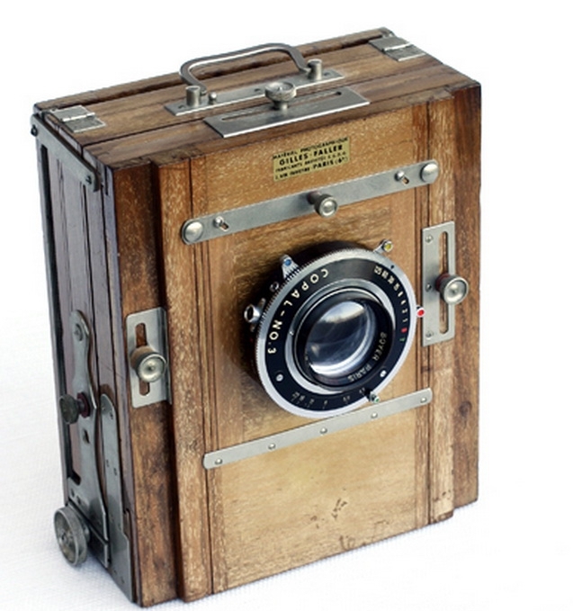 Passionate Collector Catalogs Thousands of Antique Cameras