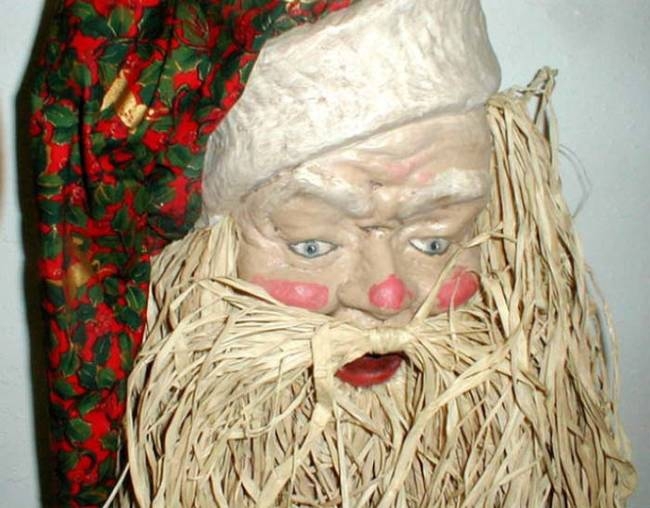 These 29 Xmas Decorations Are Too Creepy