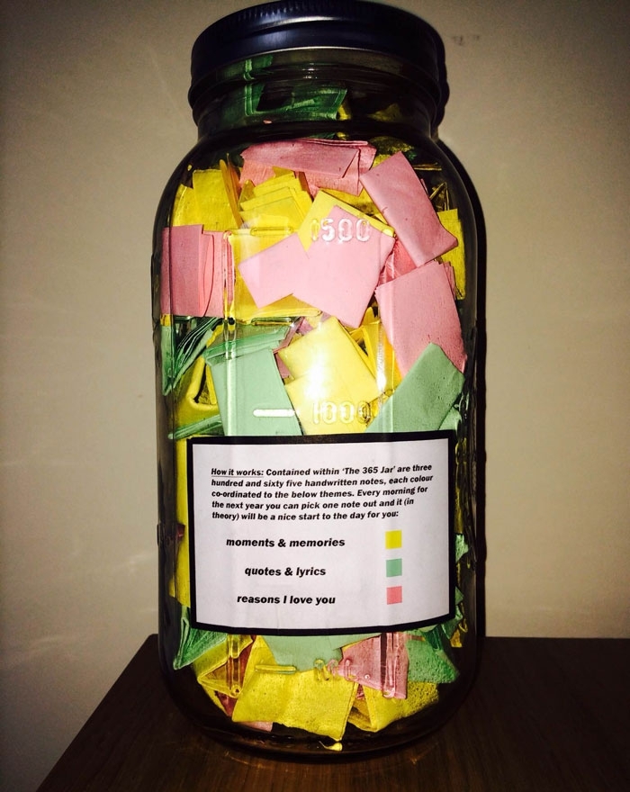 Perfect Boyfriend Puts 365 Love Notes In A Jar For His Girlfriend