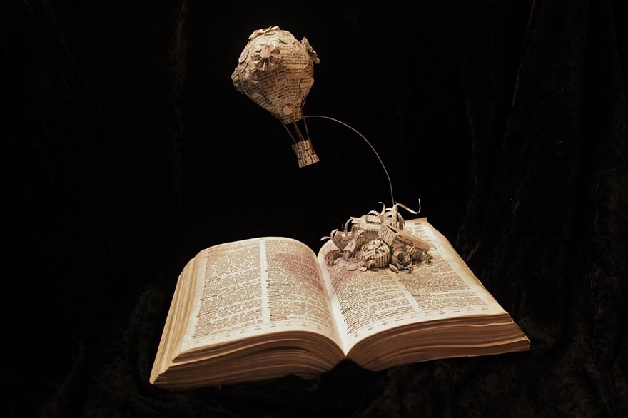 Post The Most Beautiful Examples Of Sculptures Made Out Of Books