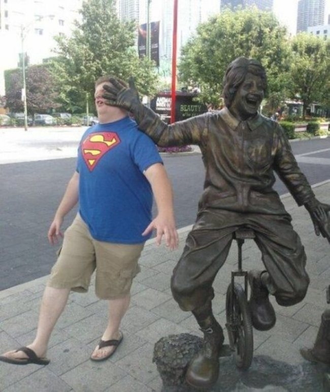 People Who Ruined These Statues In The Best Way Possible