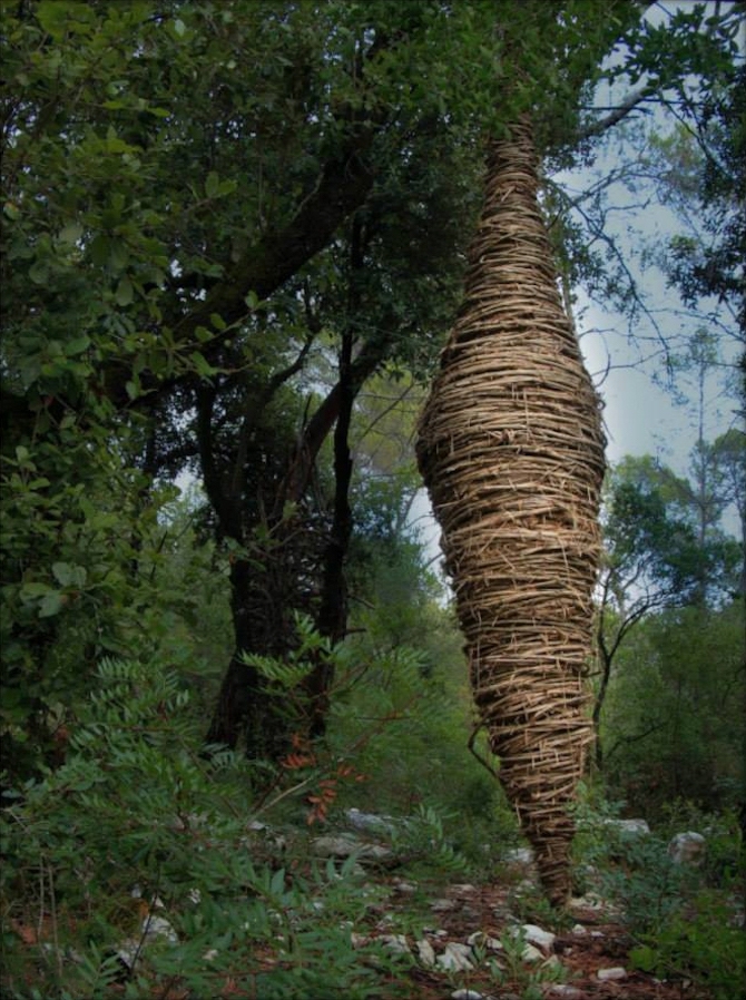 Artist Spent a Year in the Woods Creating Mysterious Sculptures