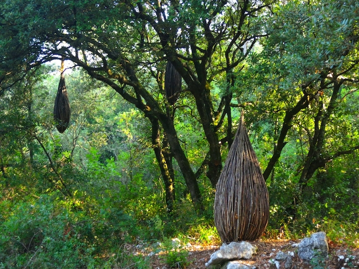 Artist Spent a Year in the Woods Creating Mysterious Sculptures