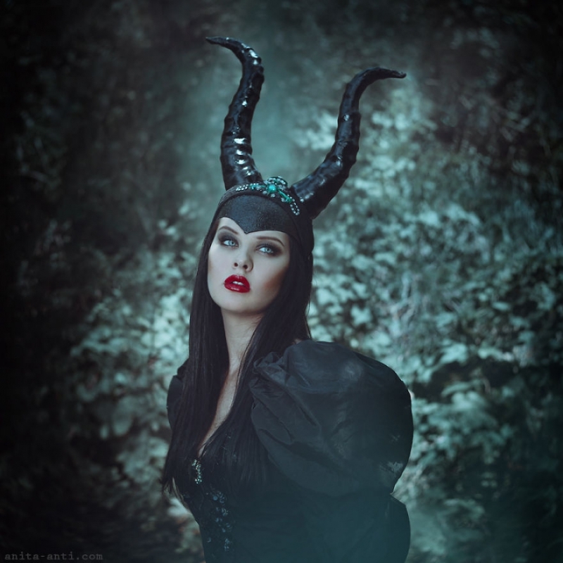 Ukrainian Photographer Brings Fairytales To Life