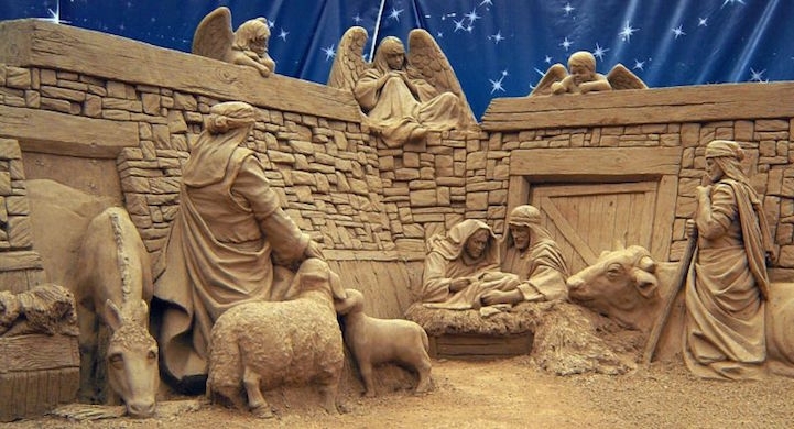 Amazingly Realistic Large-Scale Sand Sculptures by Ray Villafane