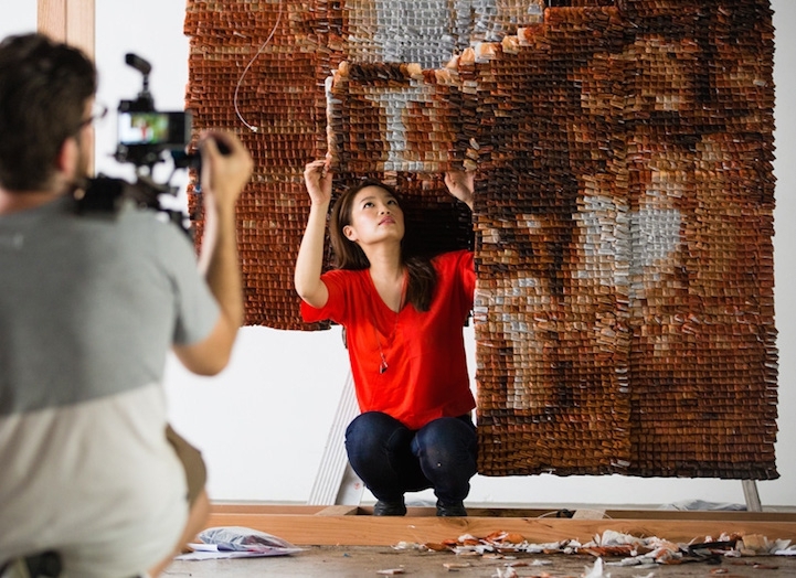 Incredible Portrait Comprised of 20,000 Tea Bags by Red Hong Yi
