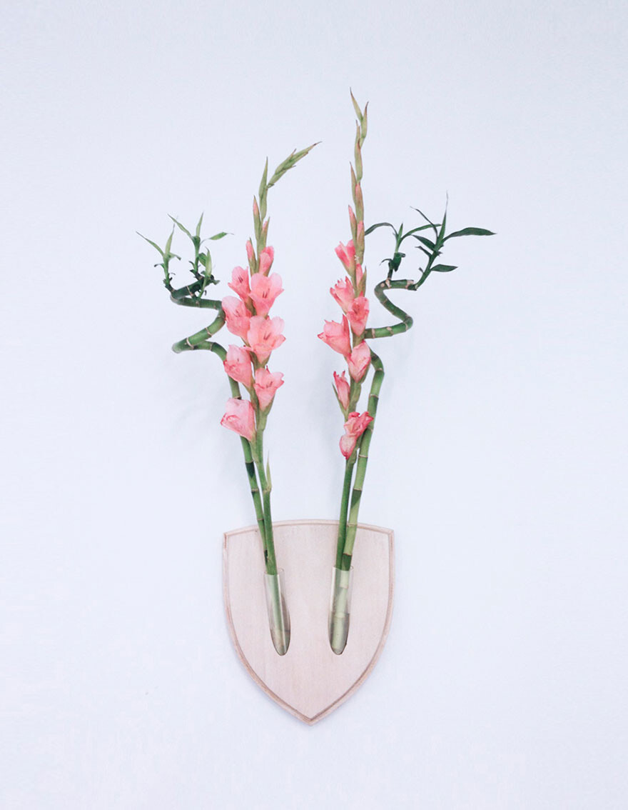 Forget Dead Animals – Bring Your Walls To Life With This Plant Wall Tr