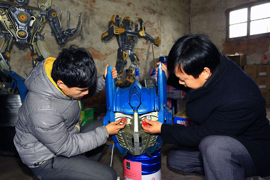 Farmer Dad And His Son Build Transformers From Scrap Metal