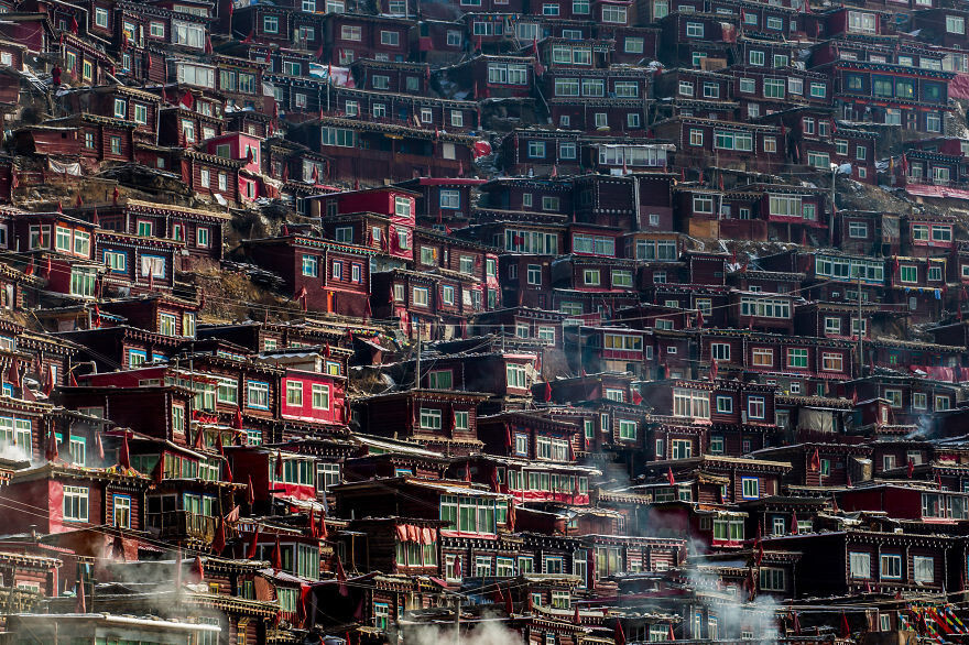 A Place In China That Is Home To 40,000 Monks